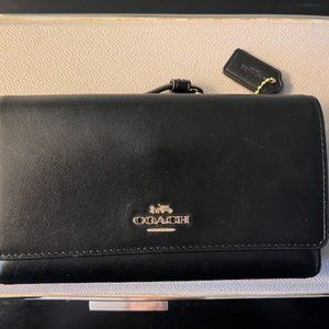 Coach black wallet crossbody